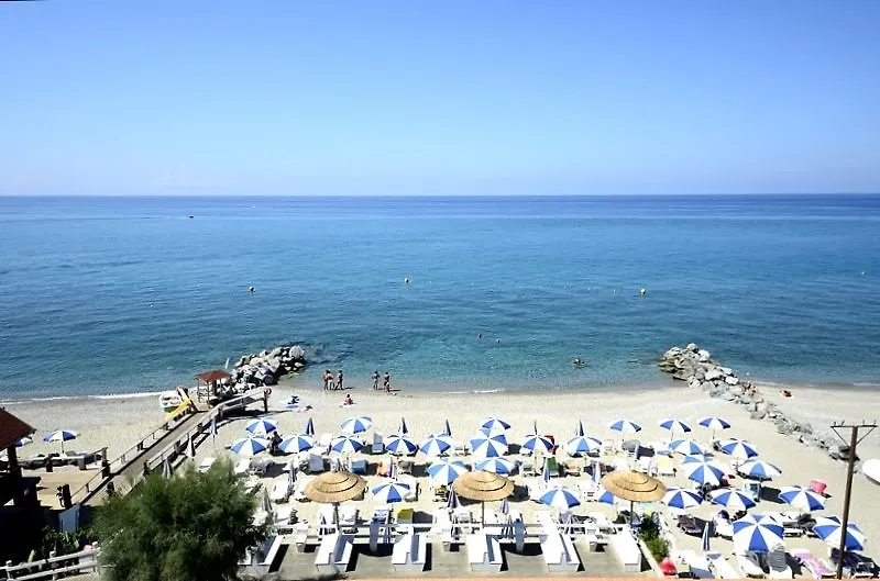 Aparthotel Oasi Azzurra Mesyna 3*,  Włochy